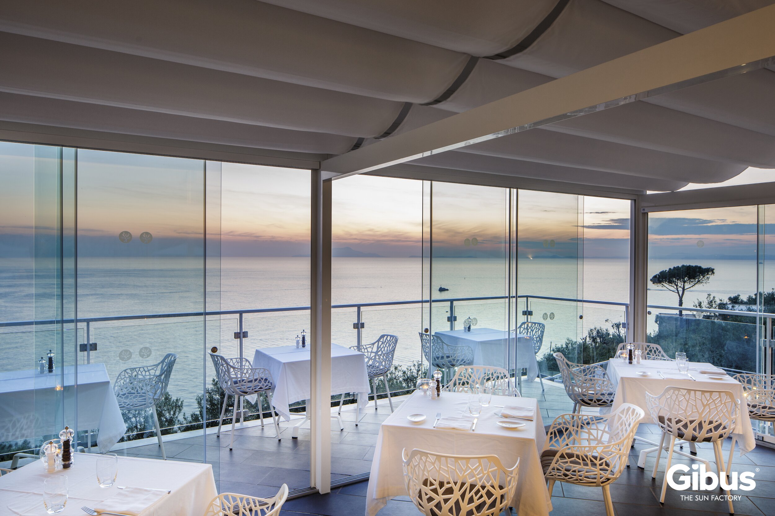 PERGOLA RESTAURANT 2